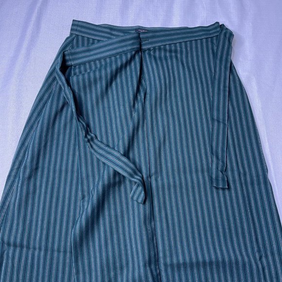 Ann Taylor Factory Green Wrap Skirt - Picture 14 of 14